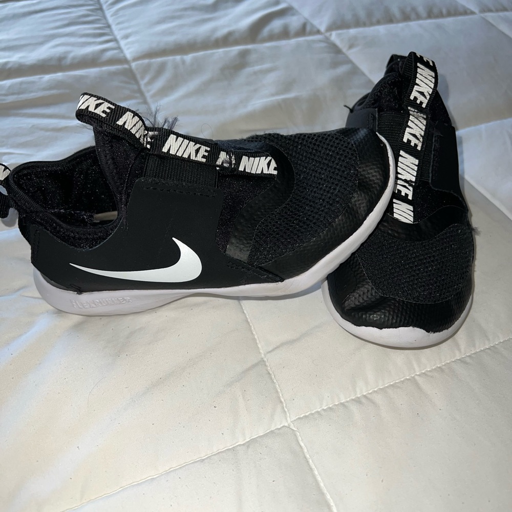 Nike roshe 12 C - gently used - smoke free home